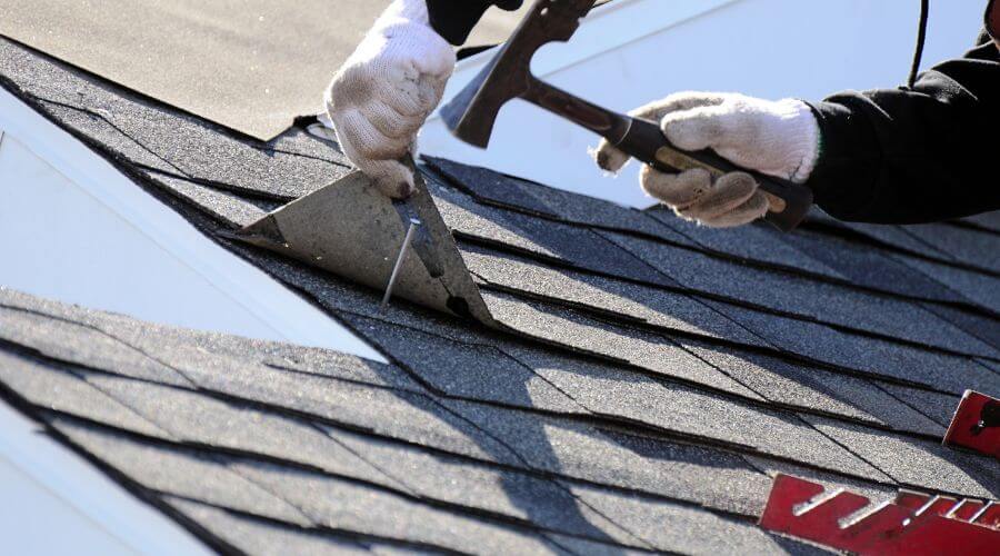 Professional gutter cleaning in Farmington Falls, ME